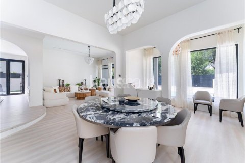 Villa in Arabian Ranches, Dubai 4 bedrooms, 325 sq.m. № 43381 - photo 3