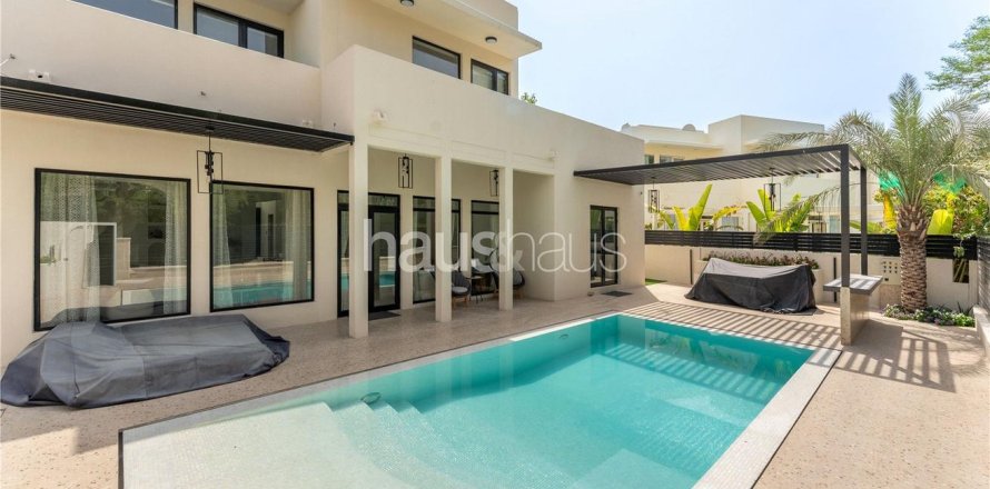 Villa in Arabian Ranches, Dubai 4 bedrooms, 325 sq.m. № 43381