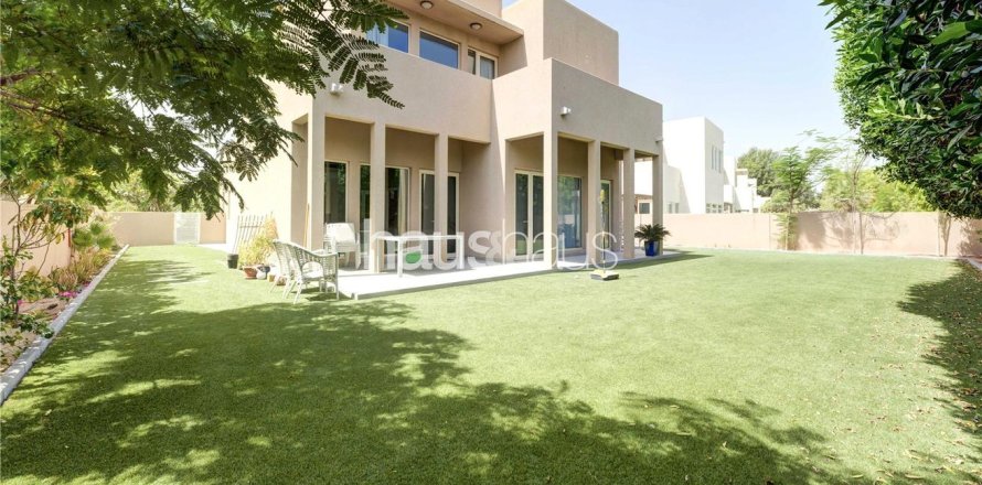 فيلا في المرابع العربية, دبي 3 غرف نوم, 309 م² رقم 43382