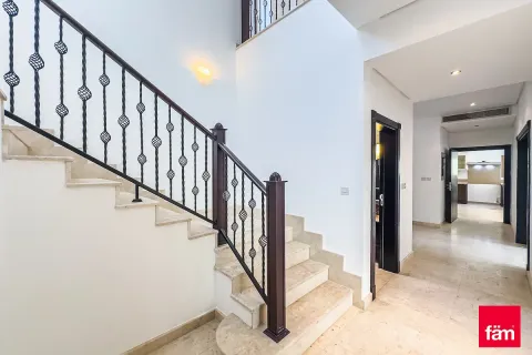 Villa in Al Furjan, Dubai 3 bedrooms, 600 sq.m. № 47893 - photo 12