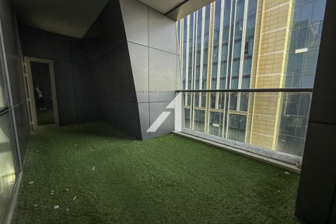 Снять в аренду квартиру в Дубае: 3 спальни, 244.1м², № 69059 - фото 9