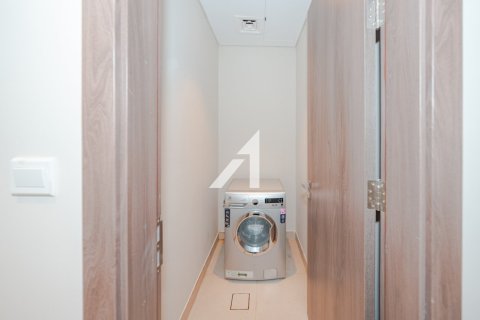 Apartamento en SOL Avenue, Dubai, 2 dormitorios, 127.6 m², № 69055 - foto 2