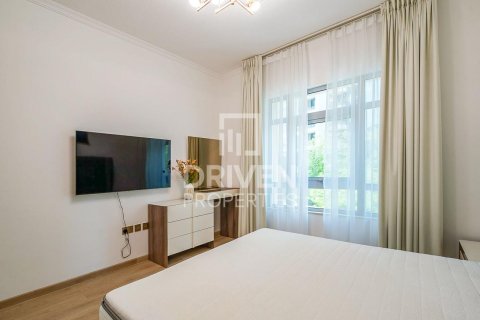 Appartement à The Residences, Downtown Dubai (Downtown Burj Dubai), Dubai, 2 chambres, 125.42 m², № 137080 - photo 13