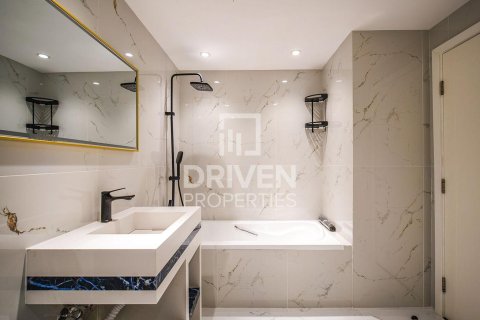 Appartement à The Residences, Downtown Dubai (Downtown Burj Dubai), Dubai, 2 chambres, 125.42 m², № 137080 - photo 17