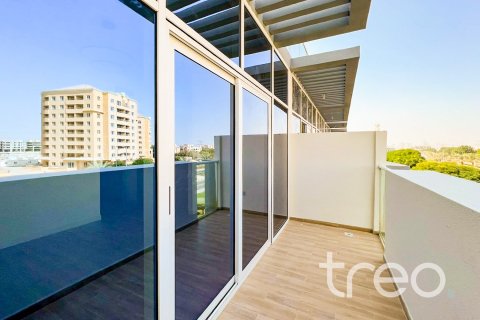 Villa in Dubai 4 bedrooms, 265.24 sq.m. № 123592 - photo 3
