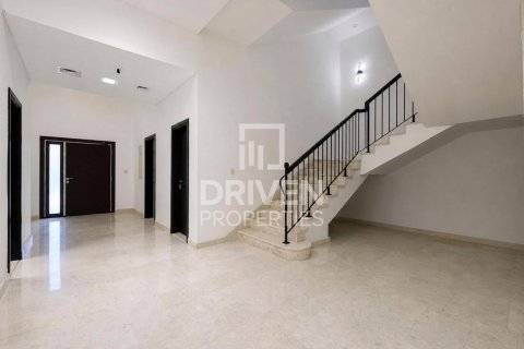 Villa à The Villa, Dubai, 5 chambres, 1000.01 m², № 137117 - photo 2