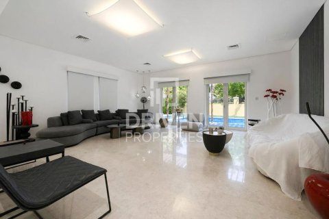 Villa à The Villa, Dubai, 5 chambres, 1000.01 m², № 137117 - photo 4
