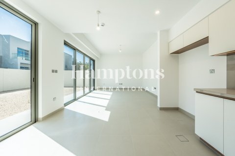 Снять в аренду таунхаус в Arabian Ranches 2, Дубай: 4 спальни, 273.68945091м², № 77375 - фото 10