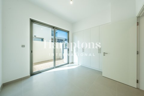 Снять в аренду таунхаус в Arabian Ranches 2, Дубай: 4 спальни, 273.68945091м², № 77375 - фото 9