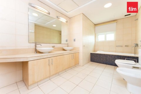 Appartement à Palm Jumeirah, Dubai, 3 chambres, 202.7 m², № 23779 - photo 11