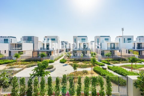 Villa in Arabian Ranches 3, Dubai 4 bedrooms, 455.99951102 sq.m. № 89744 - photo 24