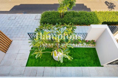 Villa in Arabian Ranches 3, Dubai 4 bedrooms, 455.99951102 sq.m. № 89744 - photo 23