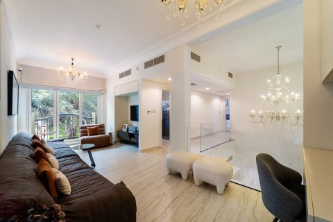 Villa à Dubai Sports City, Dubai, 5 chambres, 542 m², № 100347 - photo 16