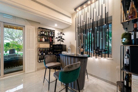 Villa à Dubai Sports City, Dubai, 5 chambres, 542 m², № 100347 - photo 9