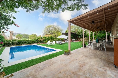 Villa à Dubai Sports City, Dubai, 5 chambres, 542 m², № 100347 - photo 2