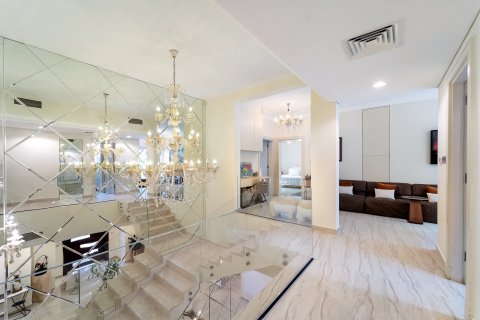 Villa à Dubai Sports City, Dubai, 5 chambres, 542 m², № 100347 - photo 15
