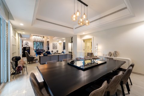 Villa à Dubai Sports City, Dubai, 5 chambres, 542 m², № 100347 - photo 8