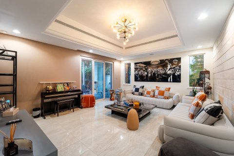 Villa à Dubai Sports City, Dubai, 5 chambres, 542 m², № 100347 - photo 13