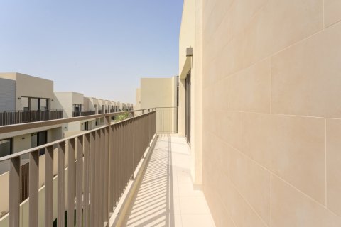 Villa in Dubai South (Dubai World Central), Dubai 3 bedrooms, 141 sq.m. № 100343 - photo 16