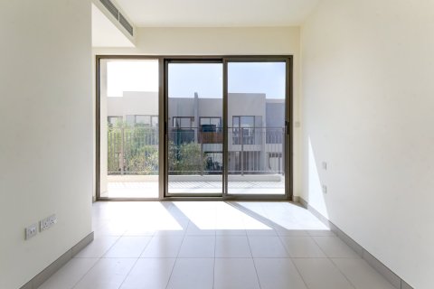 Villa in Dubai South (Dubai World Central), Dubai 3 bedrooms, 141 sq.m. № 100343 - photo 11