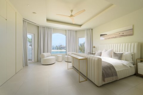 Villa en Palm Jumeirah, Dubai, 5 dormitorios, 507 m², № 100352 - foto 16
