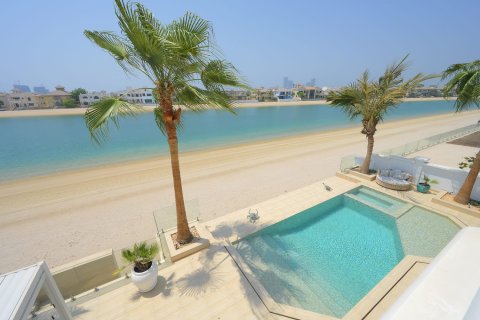 Villa en Palm Jumeirah, Dubai, 5 dormitorios, 507 m², № 100352 - foto 24