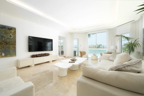 Villa en Palm Jumeirah, Dubai, 5 dormitorios, 507 m², № 100352 - foto 12