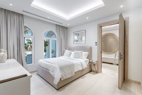 Villa en Palm Jumeirah, Dubai, 5 dormitorios, 507 m², № 100352 - foto 17