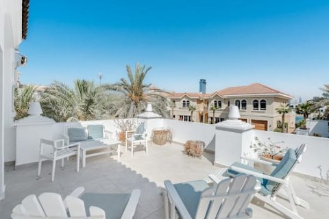 Villa en Palm Jumeirah, Dubai, 5 dormitorios, 507 m², № 100352 - foto 26