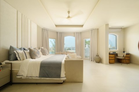 Villa en Palm Jumeirah, Dubai, 5 dormitorios, 507 m², № 100352 - foto 15