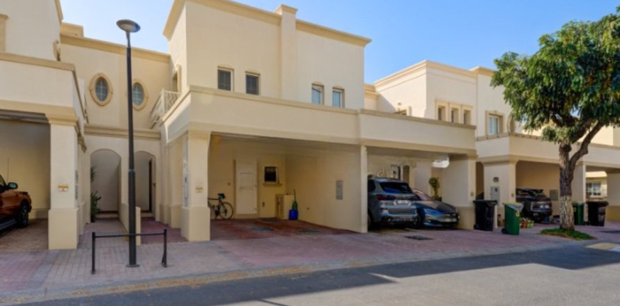 Villa à Dubai, 2 chambres, 173 m², № 100342