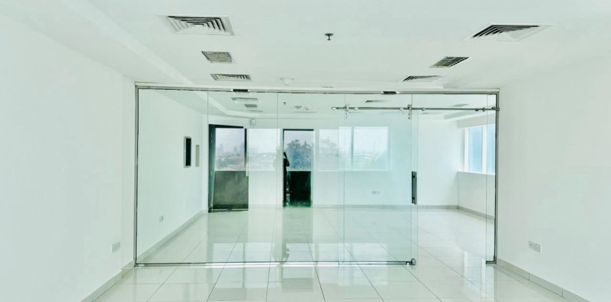 Bureau à Al Barsha, Dubai, 83.8 m², № 118846