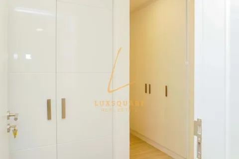 Apartment in Al Andalus, Jumeirah Golf Estates, Dubai 2 bedrooms, 127 sq.m. № 108785 - photo 15