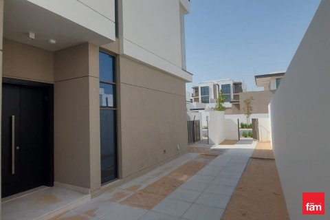 Villa in Al Furjan, Dubai 4 bedrooms, 341.7 sq.m. № 52364 - photo 7