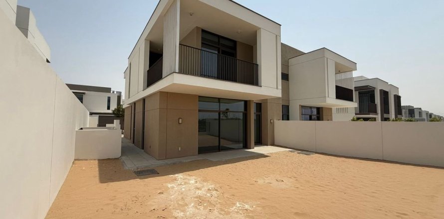 Villa in Al Furjan, Dubai 4 bedrooms, 341.7 sq.m. № 52364