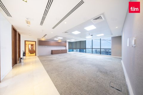 Bureau à Dubai, 820.4 m², № 99442 - photo 11