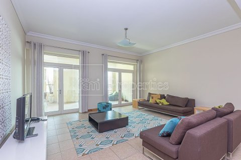 Appartement à Palm Jumeirah, Dubai, 2 chambres, 191.8 m², № 99441 - photo 2