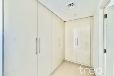 Снять в аренду виллу в Maple 3, Дубай Хилс Эстейт, Дубай: 4 спальни, 231.51м², № 119840 - фото 23