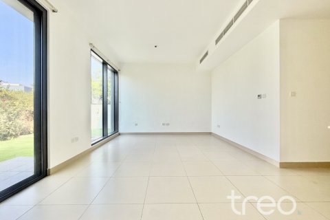 Снять в аренду виллу в Maple 3, Дубай Хилс Эстейт, Дубай: 4 спальни, 231.51м², № 119840 - фото 10