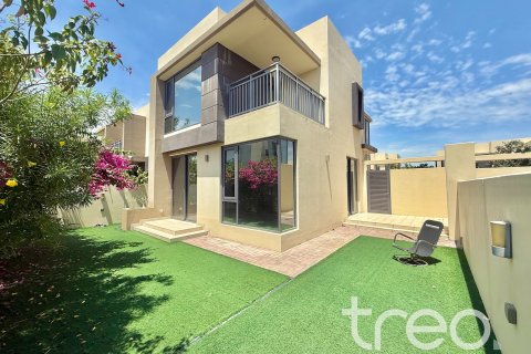 Таунхаус в Дубай Хилс Эстейт, Дубай, 4 спальни, 258.92м², № 119839