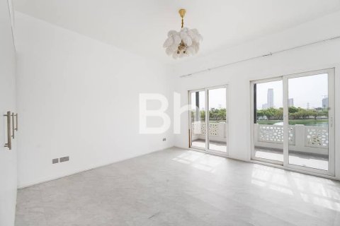Villa in Dubai 4 bedrooms, 549 sq.m. № 57288 - photo 11
