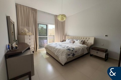 Купить виллу в Dubai Land, Дубай: 2 спальни, 137м², № 75116 - фото 12