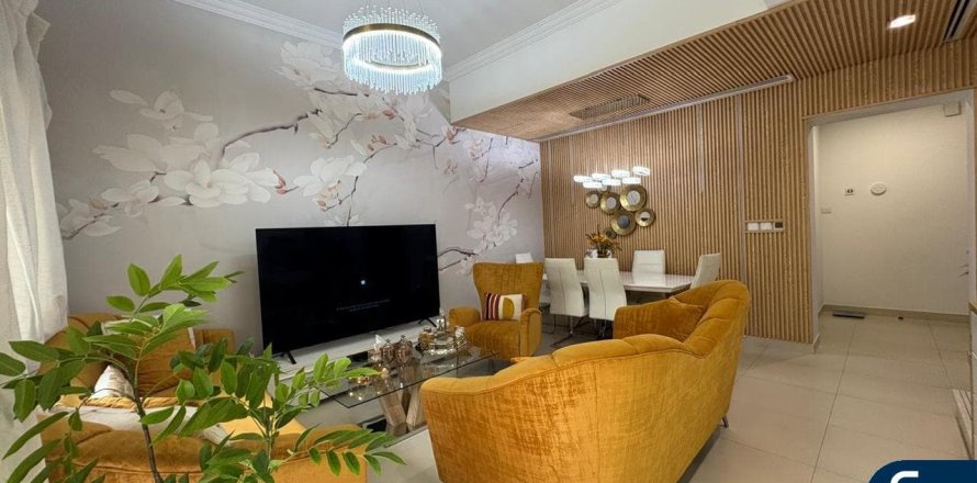 Вилла в Dubai Land, Дубай, 2 спальни, 137м², № 75116