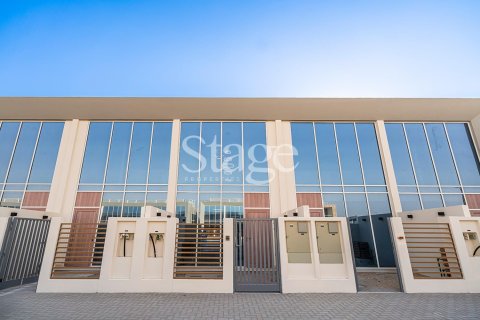 Villa à Rukan, Dubai, 1 chambre, 53 m², № 53896 - photo 1