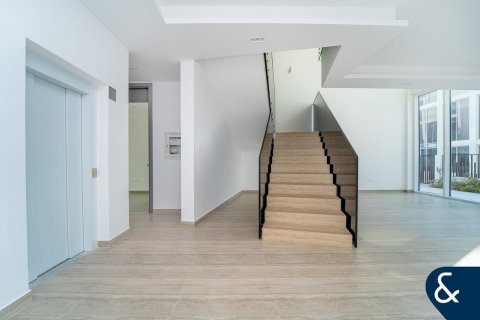 Villa in Al Barari, Dubai 4 bedrooms, 180 sq.m. № 88685 - photo 11