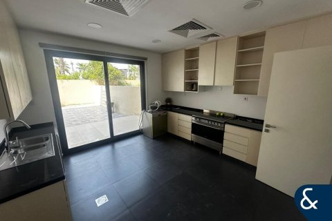 Villa in DAMAC Hills (Akoya by DAMAC), Dubai 5 bedrooms, 484 sq.m. № 88692 - photo 7