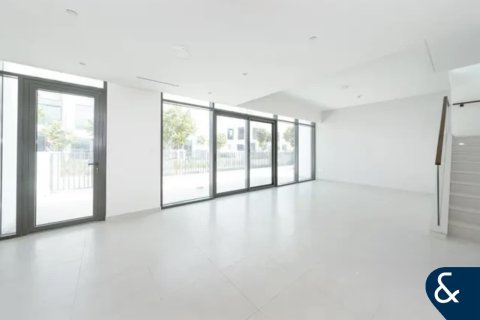 Villa in Arabian Ranches 3, Dubai 4 bedrooms, 301 sq.m. № 88696 - photo 5