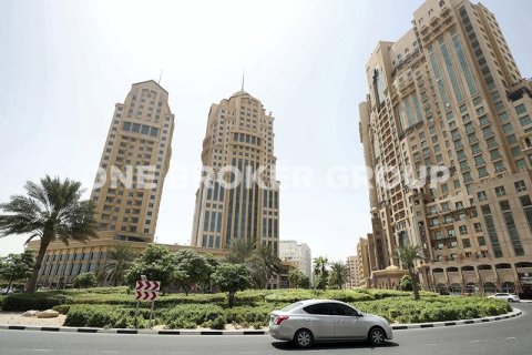 Купить здание в Дубае: 4931.4м², № 1236 - фото 1