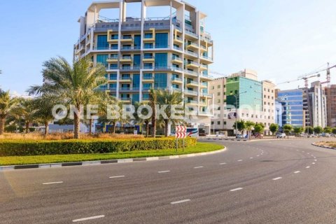 Купить здание в Дубае: 4931.4м², № 1236 - фото 12