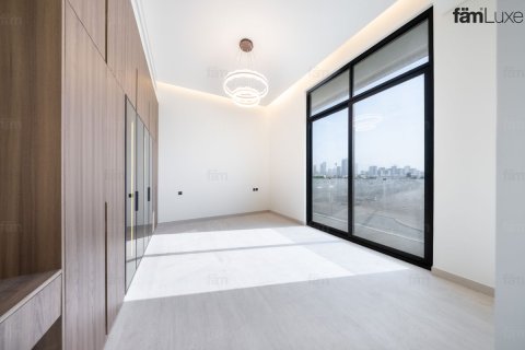 Villa in Al Barsha, Dubai 5 bedrooms, 1261.8 sq.m. № 141480 - photo 9